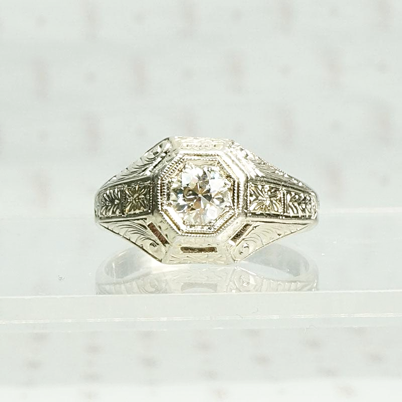 Architectural Belias Band with Diamond & White Gold