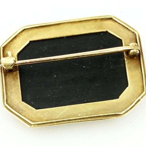 Reverse Carved Crystal Brooch in 18k yellow gold Depicting a Roman Scene