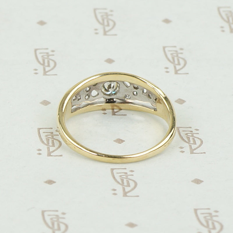 Romantic 1940's Two-Tone Diamond Band