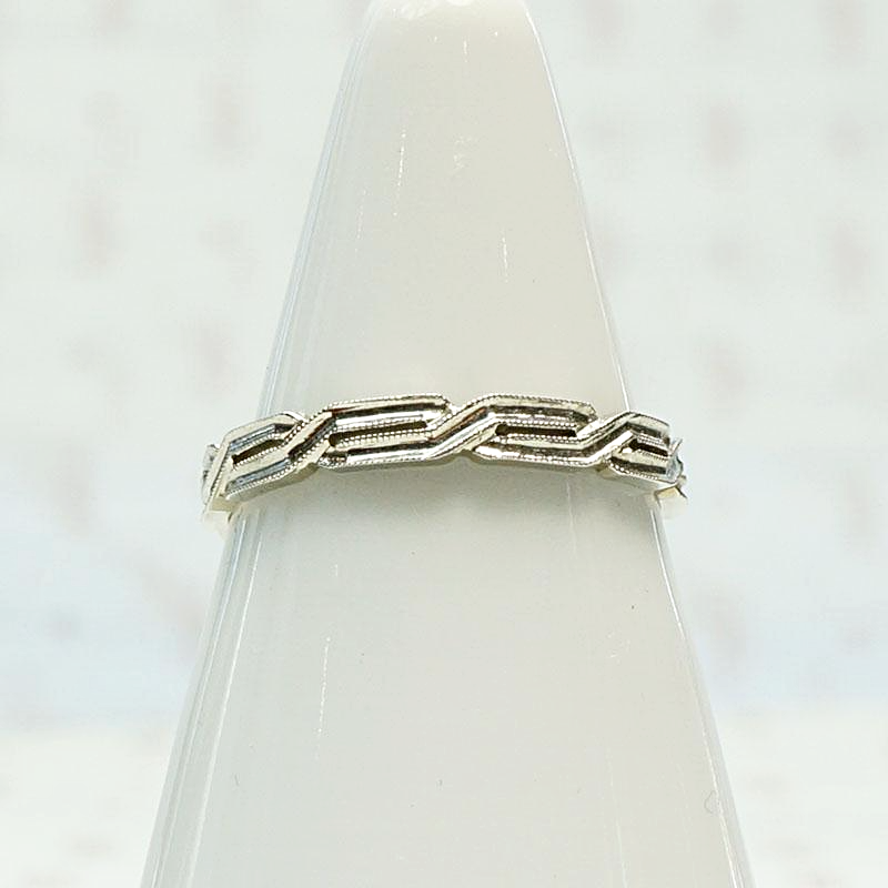 Crisp Art Deco White Gold Braided Band