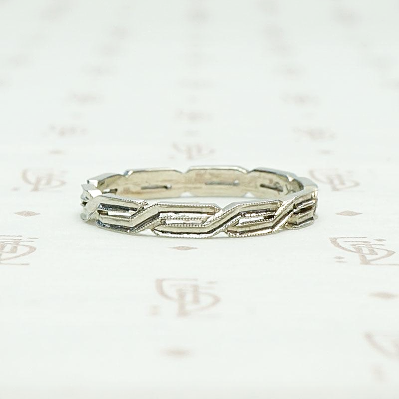 Crisp Art Deco White Gold Braided Band, profile view.