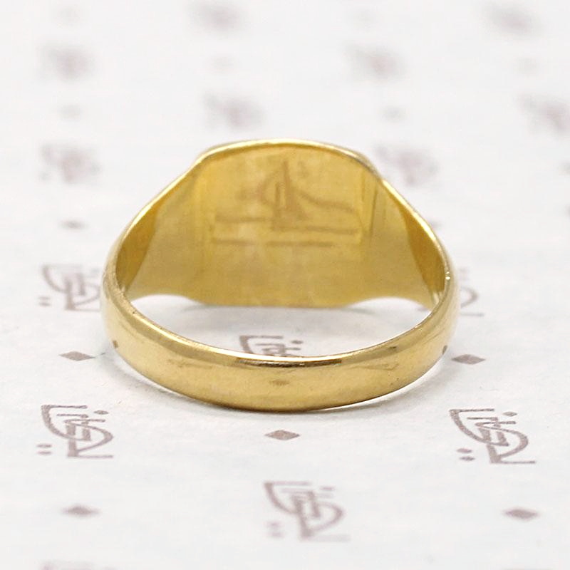 Vintage 1940s 18k Gold Signet Ring