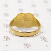 Vintage 1940s 18k Gold Signet Ring
