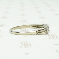 Decorative Bead Set Diamond Deco Band, side view.