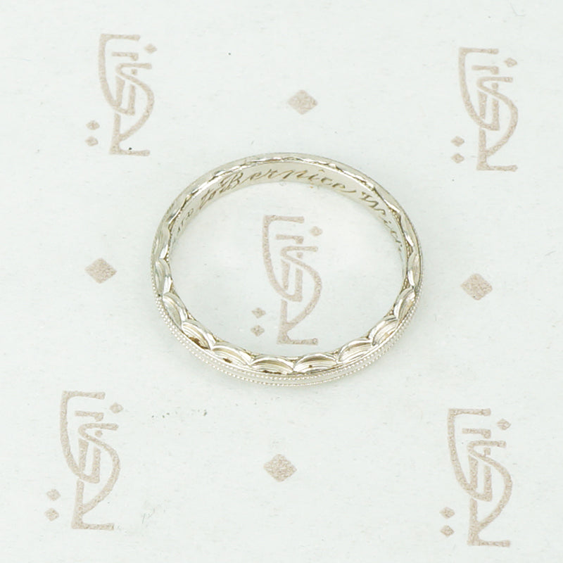 Fancy Scalloped Platinum 1940s Wedding Band