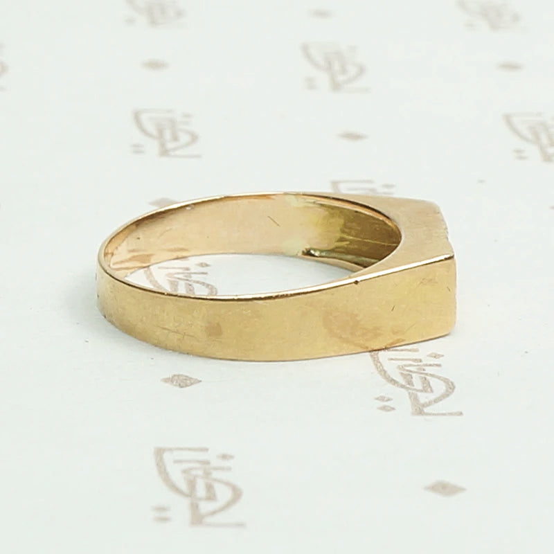 Stylish Asymmetrical Signet Ring