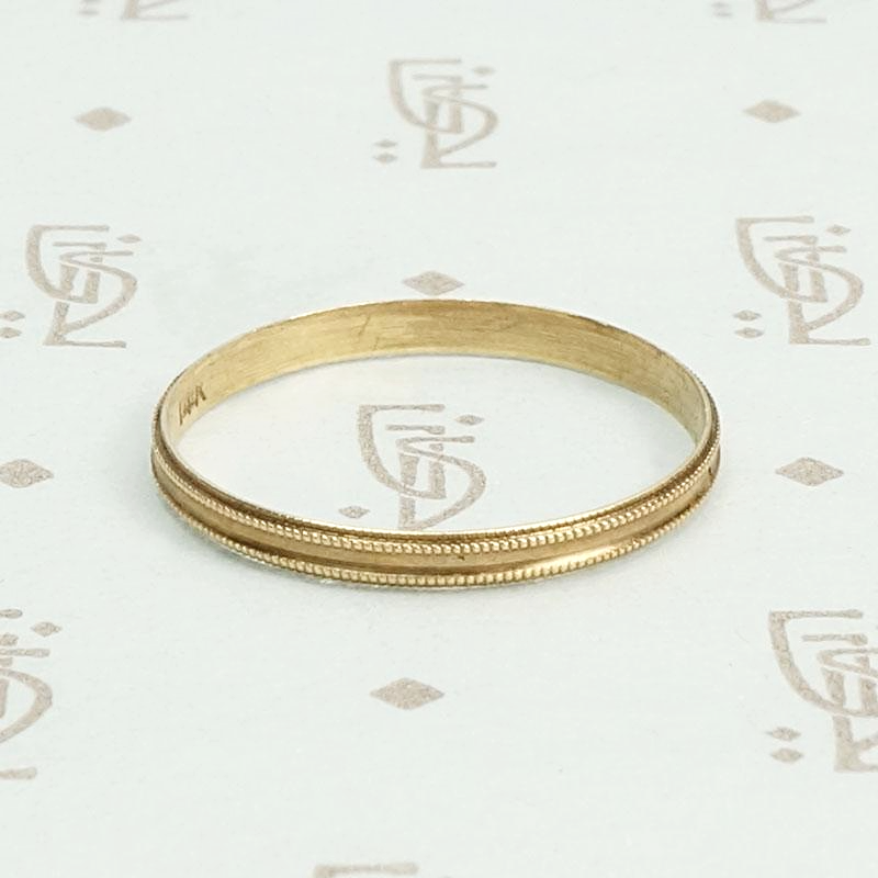 Milgrain Edges NOS 1930s Wedding Band, side view.