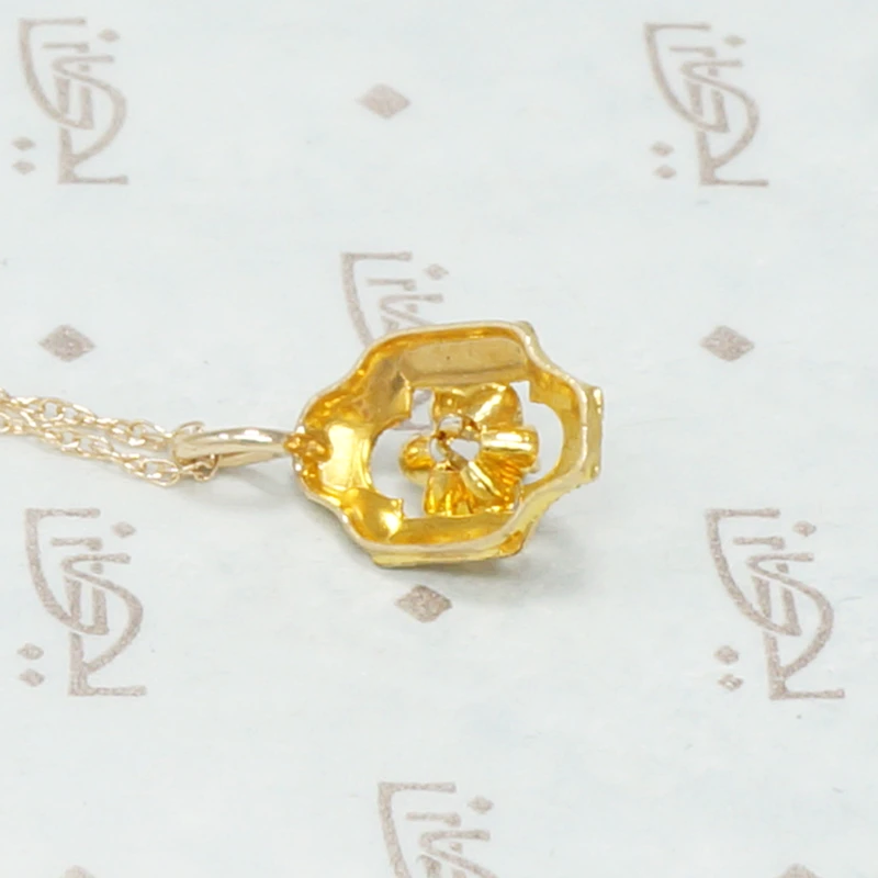 Beautifully Engraved Art Deco Gold and Diamond Pendant