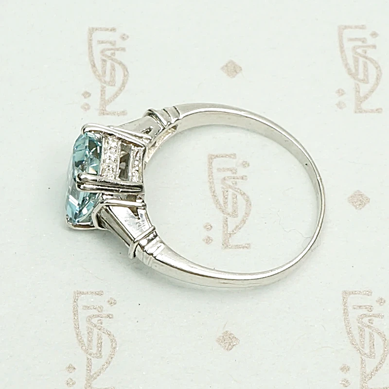 Elevated Classic 1940s Aquamarine Platinum Engagement Ring