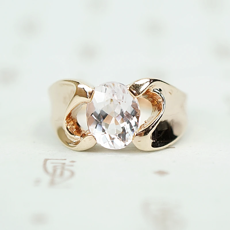 Midcentury Rosey Pink Kunzite Hug Ring