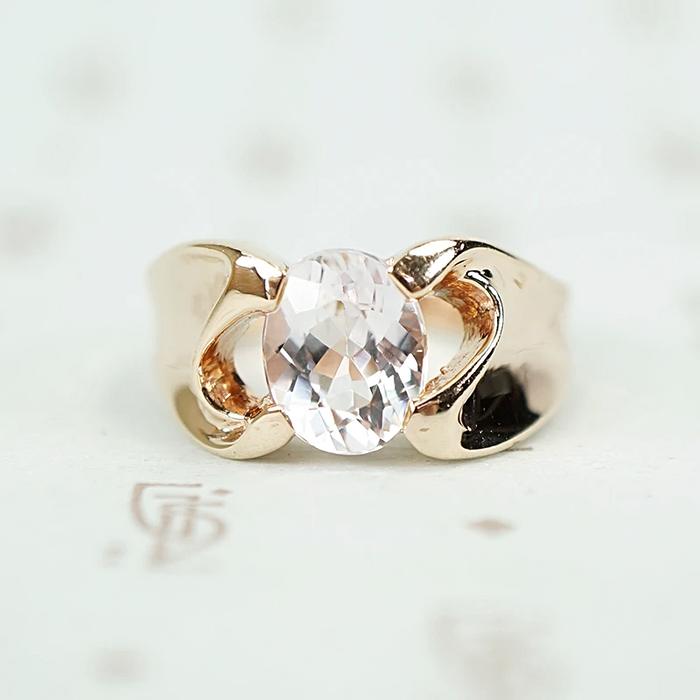 Midcentury Rosey Pink Kunzite Hug Ring