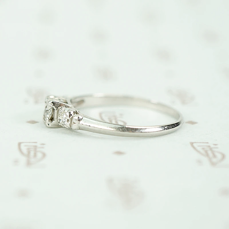 Elegant 1940s Platinum Diamond Engagement Ring