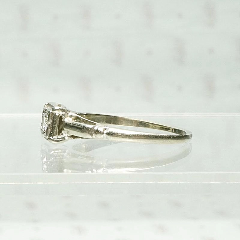 Jabel White Gold Diamond Solitaire Ring
