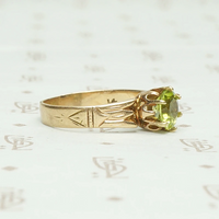 Victorian Spring Green Peridot Solitaire