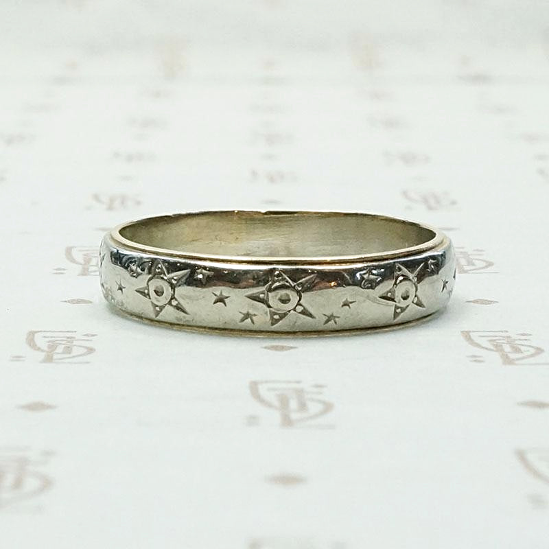 Starry Two Tone Gold 1920s Band