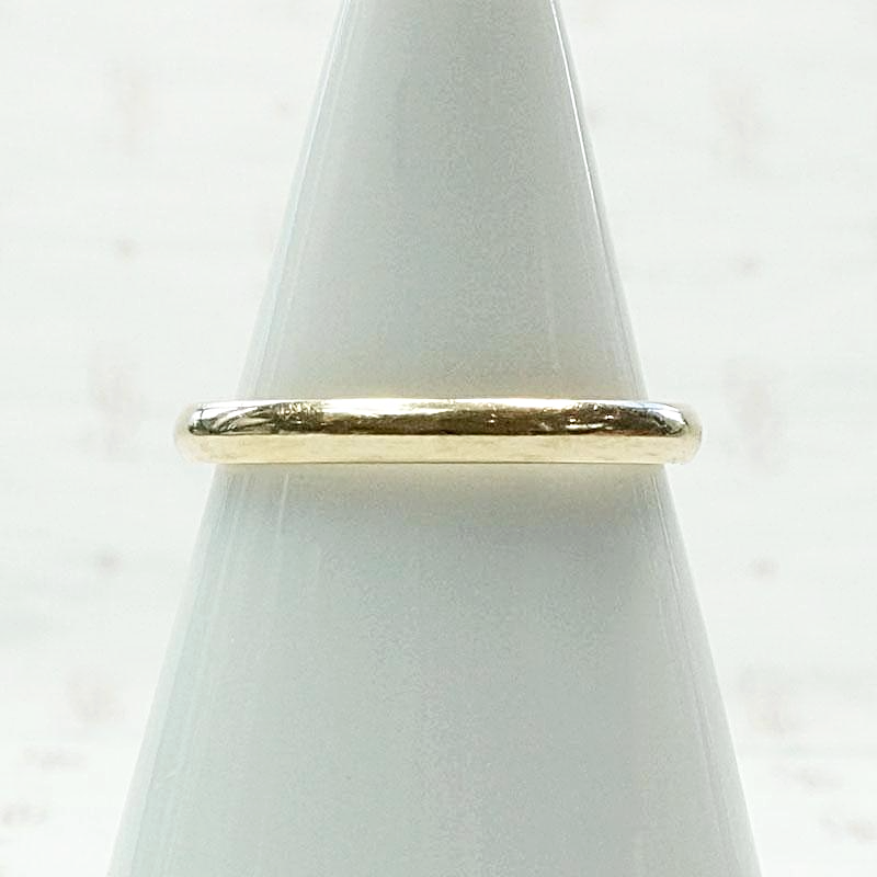 Slim Artcarved Vintage  Gold Wedding Band
