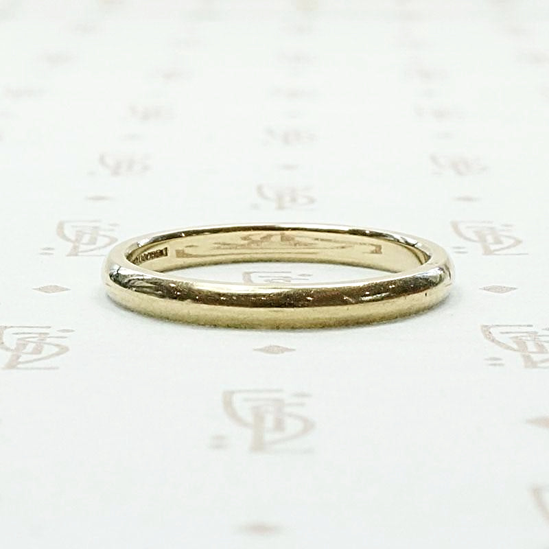 Slim Artcarved Vintage  Gold Wedding Band