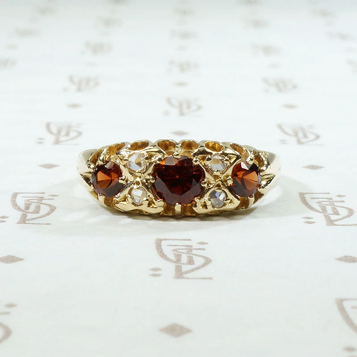 Lush Garnet & Diamond 18ct English Band 