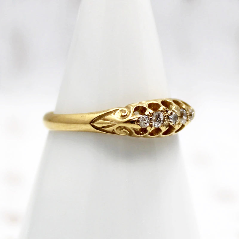 English Diamond Band with Pretty Carving