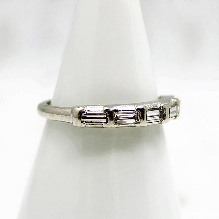 Cool Elegance Baguette Diamond & Platinum Band