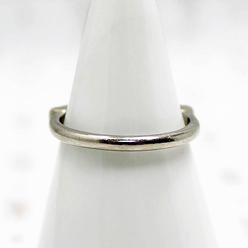 Cool Elegance Baguette Diamond & Platinum Band