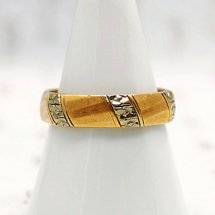 Handsome Gold Band with Forget Me Not Stripes