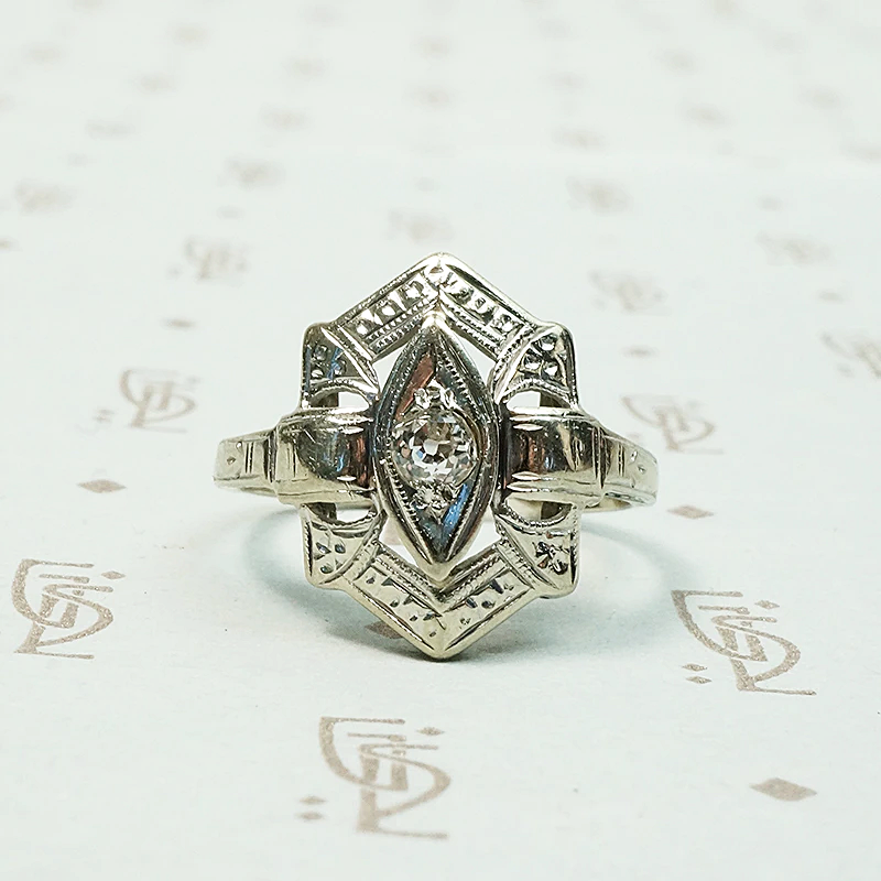 Sweet Art Deco White Gold & Diamond Ring