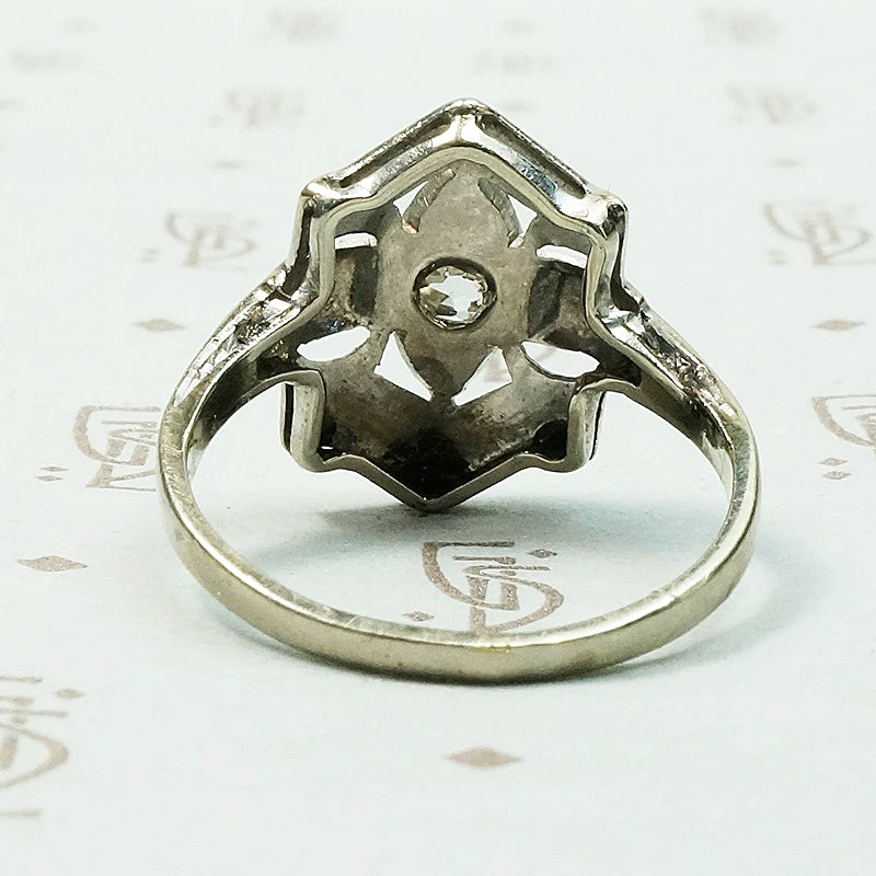 Sweet Art Deco White Gold & Diamond Ring