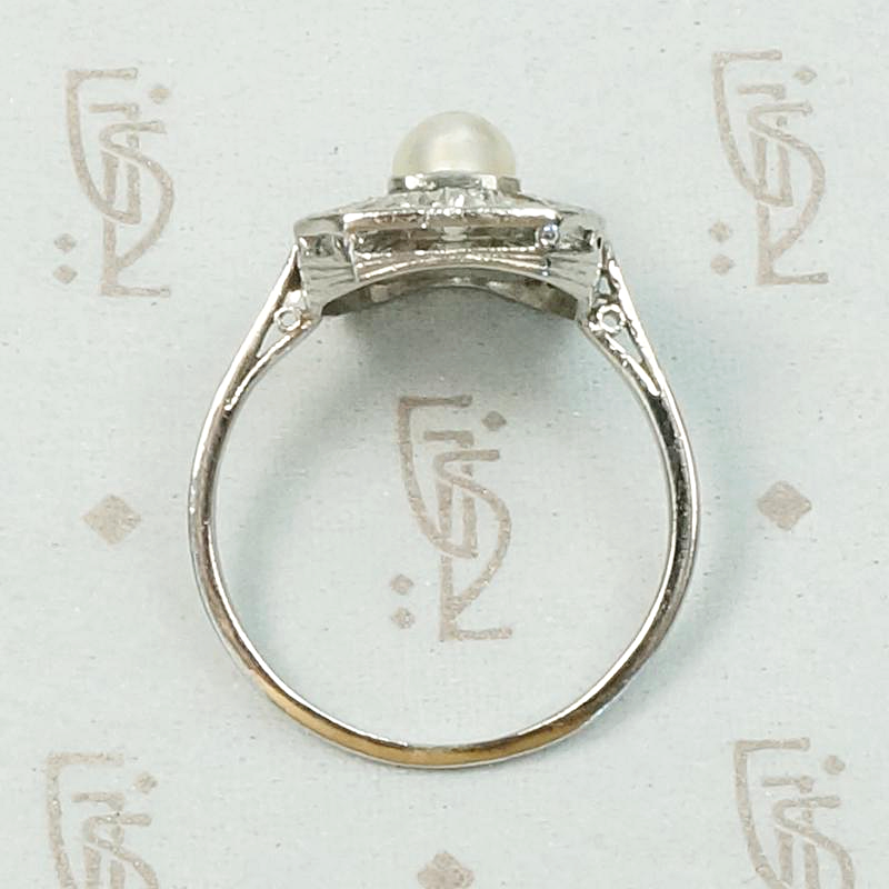 Edwardian Panel Pearl & Diamond Dream Ring