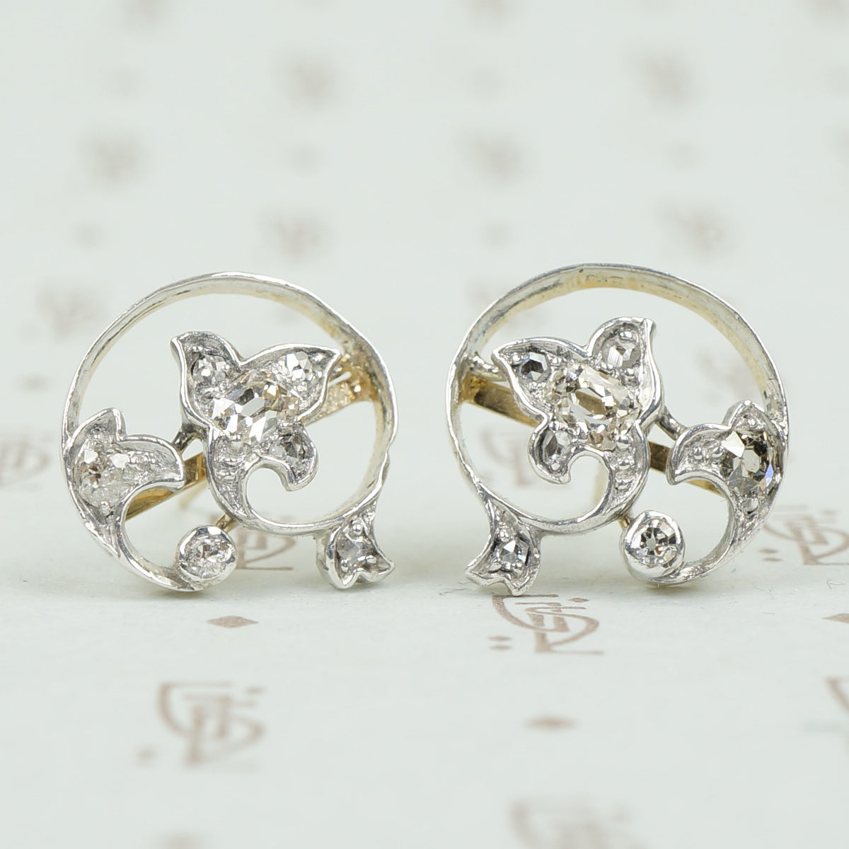 The Lumiére Swirling Diamond Leaves Earrings