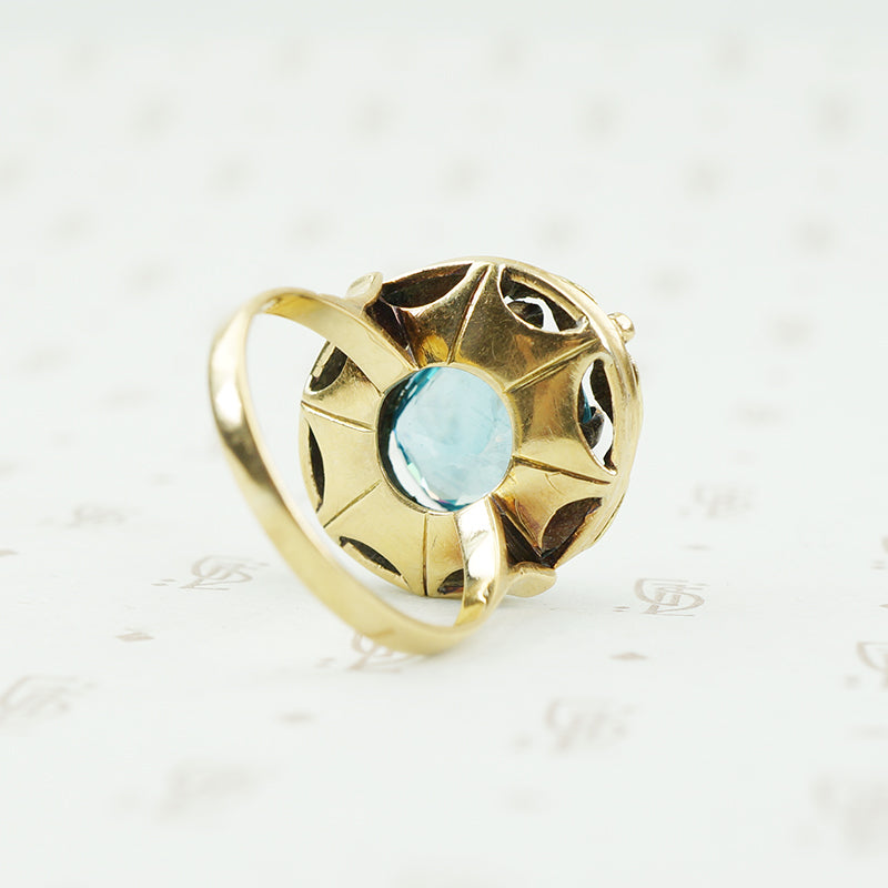 Vintage Green and Rose 18k Gold Blue Zircon Ring
