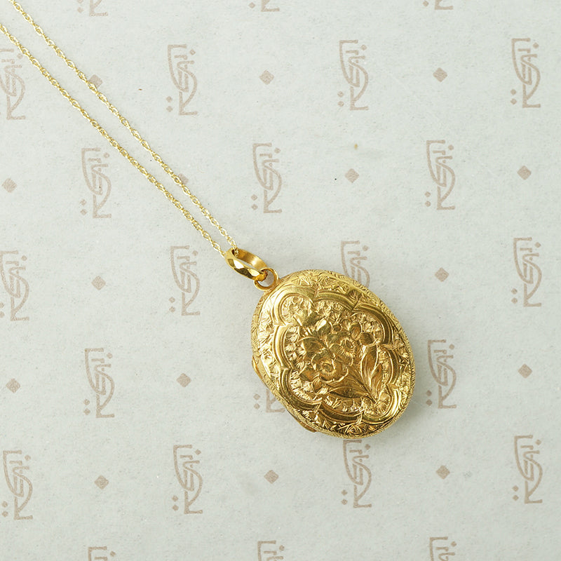 Victorian Locket with Romantic Floral Engraving