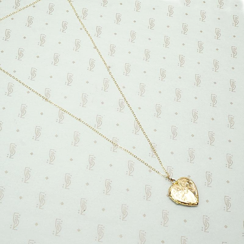 Engraved English Heart Locket in Rose Gold