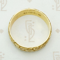 Heavily Engraved English Cigar Band in 18ct Gold