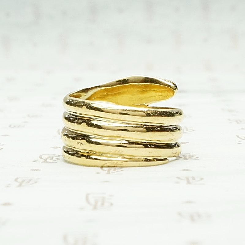 Sweet 18k Gold Coiled Snake Ring