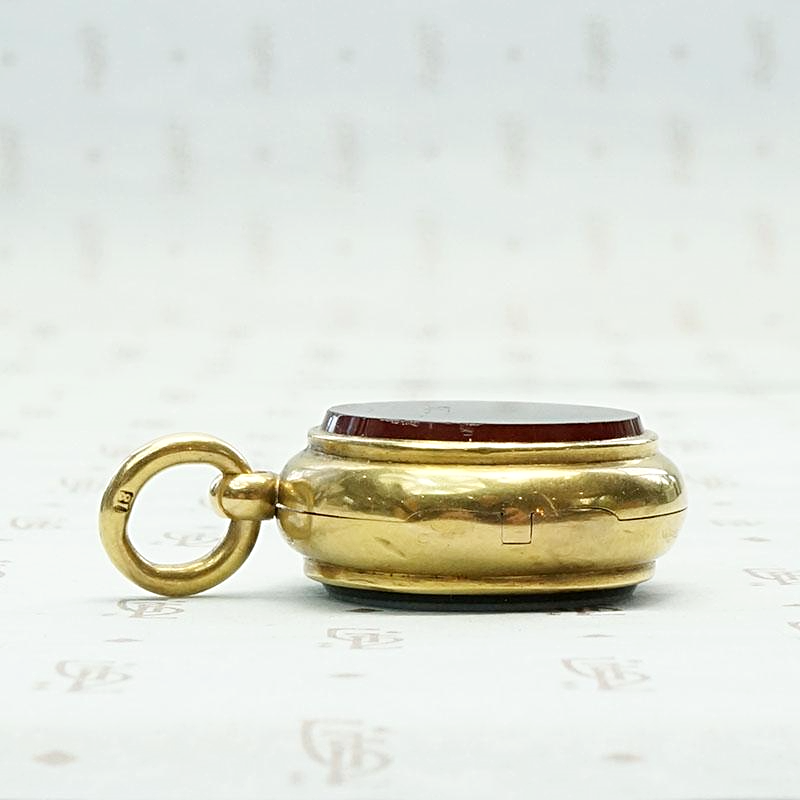 Banded Agate & Carnelian Locket with Lucky Four-Leaf Clover