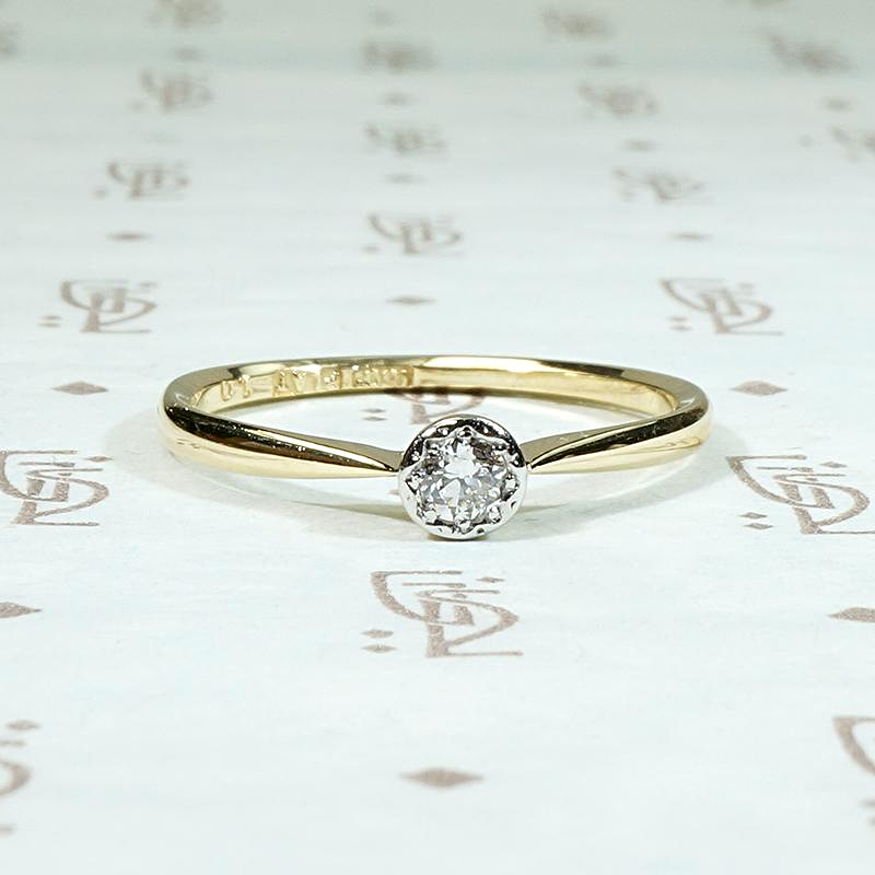 Petite 1930s Platinum & 18ct Gold Diamond Engagement Ring