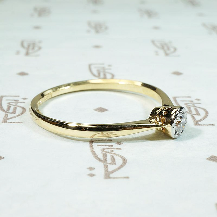 Petite 1930s Platinum & 18ct Gold Diamond Engagement Ring