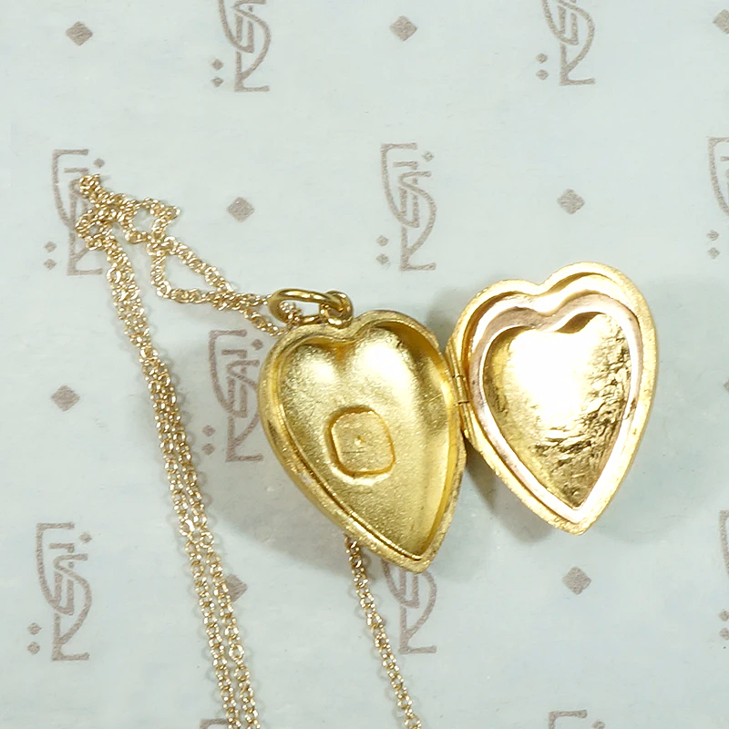 Luxe 15ct Gold & Turquoise English Heart Locket c.1901