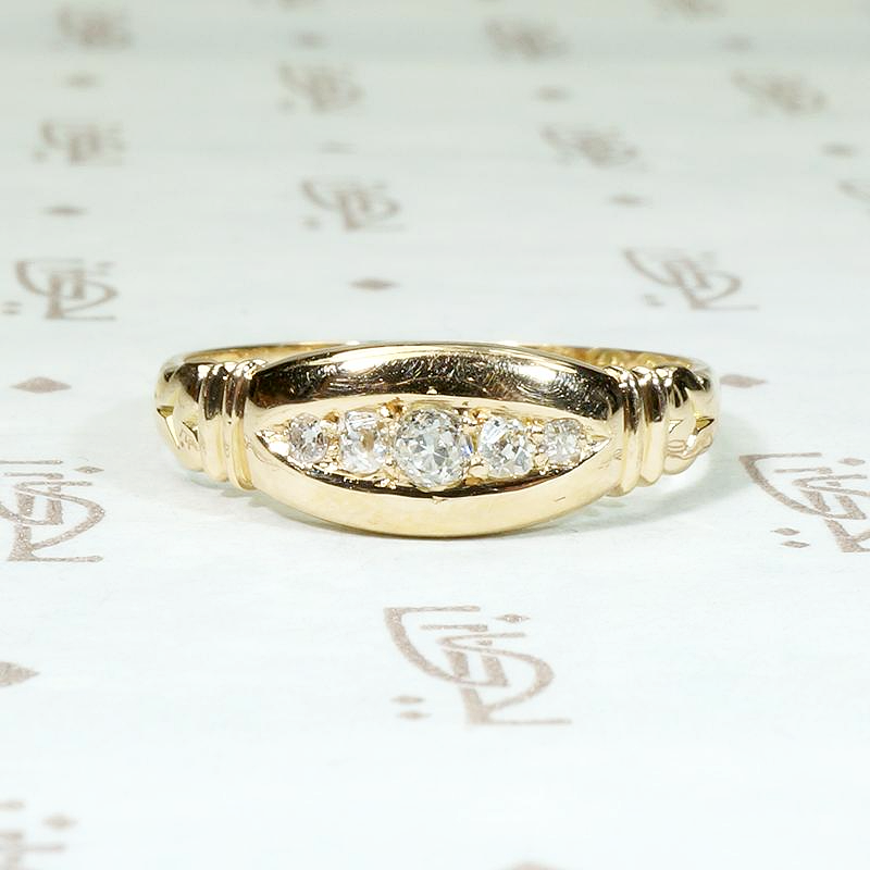Curvy Five Diamond 18ct Gold English Band