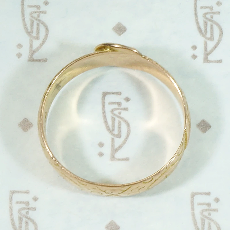 Engraved Victorian 15ct Gold Buckle Ring