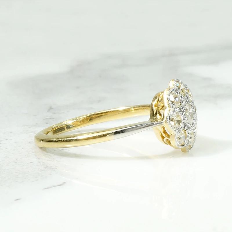 Cheerful Diamond Flower Cluster Ring