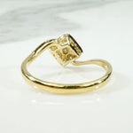 Diamond Checkerboard Cluster with Curvy Band