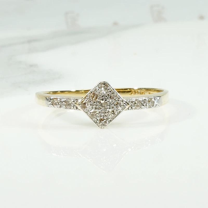 Stylish Deco Diamond Cluster Low Profile Ring
