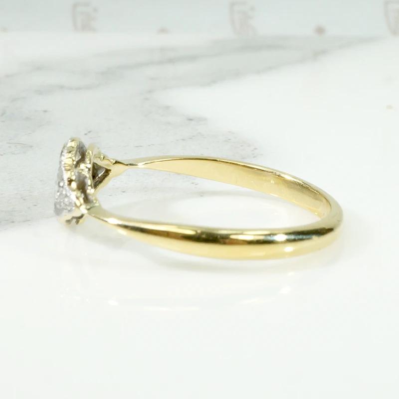 London Scalloped Platinum & 18ct Diamond Ring