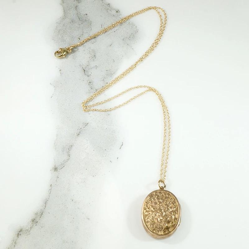 Charming Engraved 9ct Gold Edwardian Locket