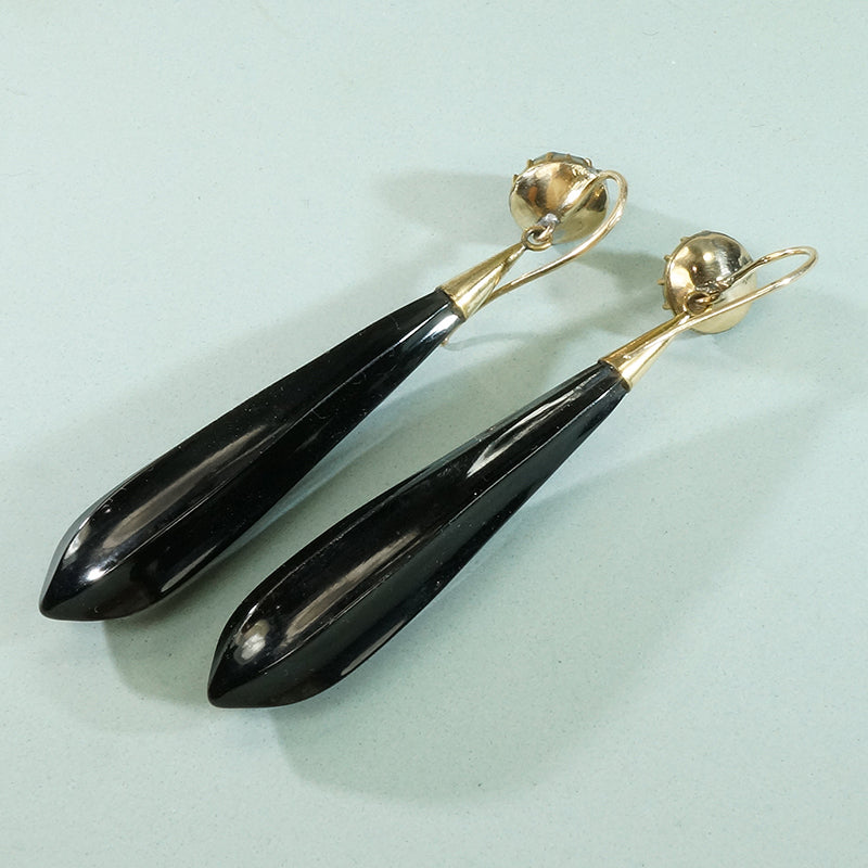 Long Pendulum Jet Earrings in Gold