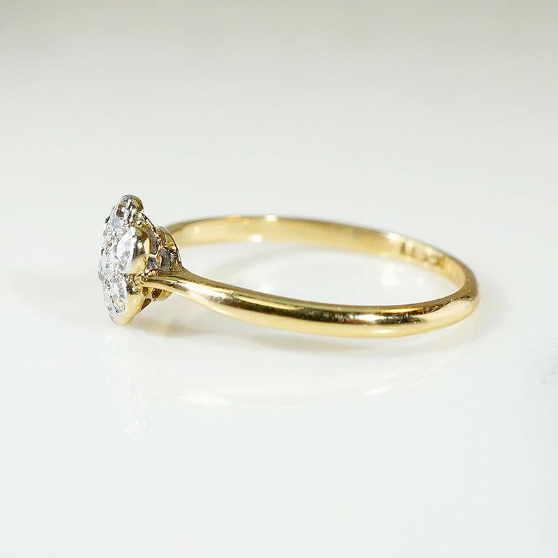 Sweet Little Flower Diamond Ring in Platinum & 18ct