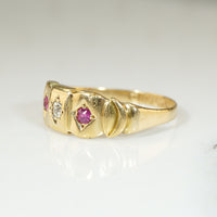 English Sculpted 18ct Gold Diamond & Ruby Band