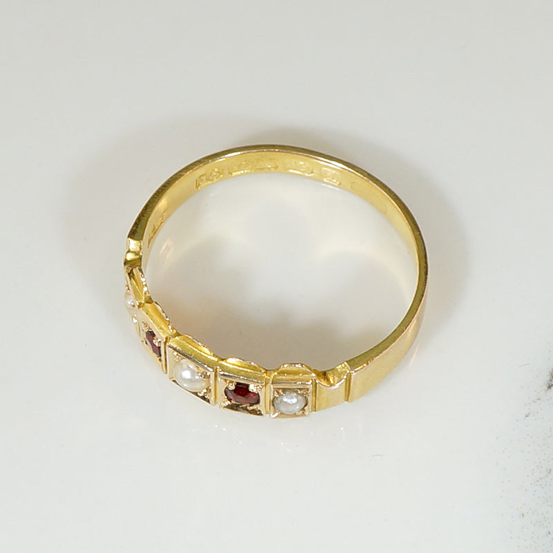 Crisp Antique 15ct Band with Garnets & Pearls